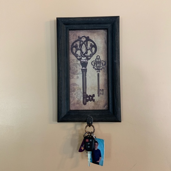 Other - 🗝Wooden Key Hanger Wall Decor